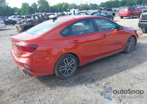 2024 Kia Forte Gt-Line z USA, uszkodzony, nr VIN 3KPF54AD3RE735080